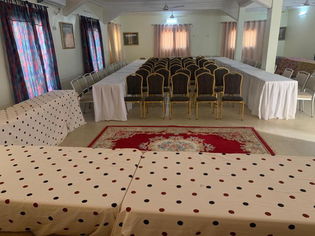 דקר Hotel Paradialaw מראה חיצוני תמונה